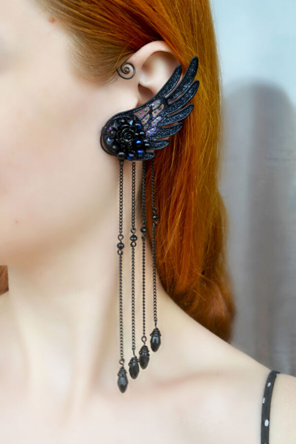 Angel wing ear cuff black