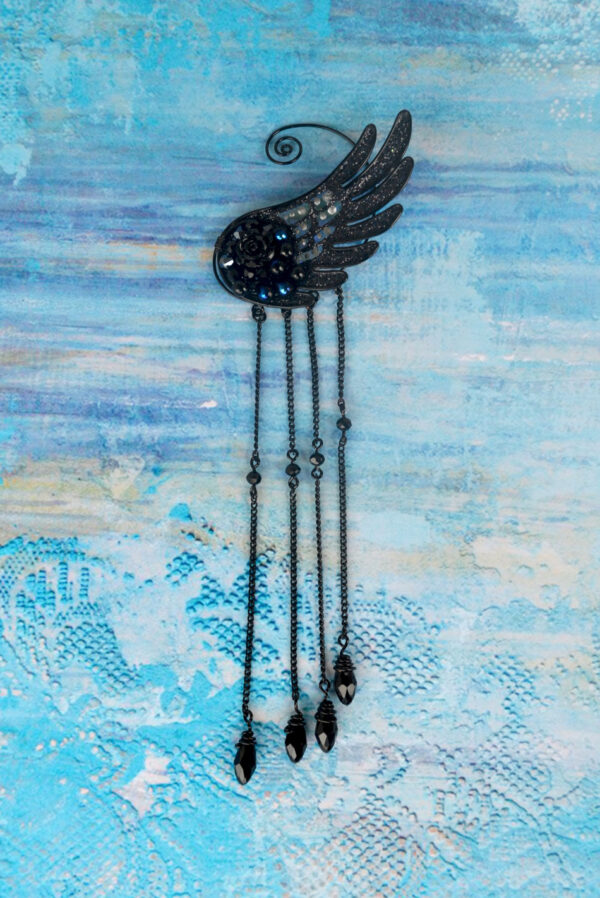 Angel wing ear cuff black